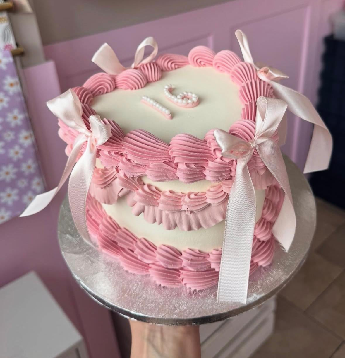 The Elegance Heart Cake