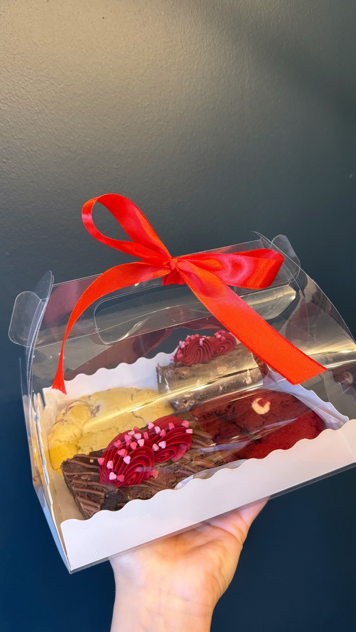 Brownie & cookie hamper
